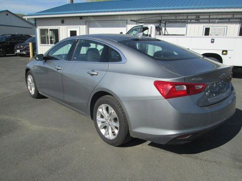 Used 2024 Chevrolet Malibu LT FWD image 2