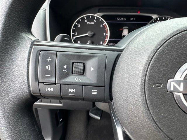 Used 2024 Nissan Rogue S AWD/4WD image 13