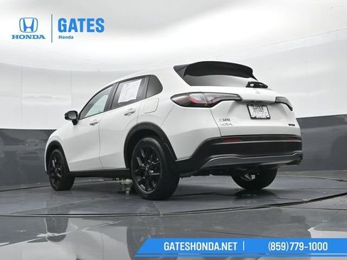 Certified 2025 Honda HR-V Sport image 38