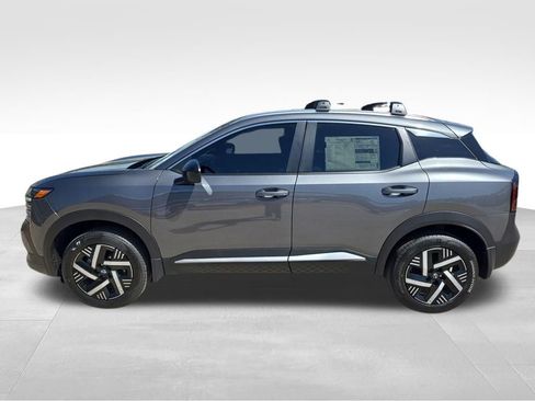 New 2026 Nissan Kicks SV w/ Cold Weather Package FWD image 2