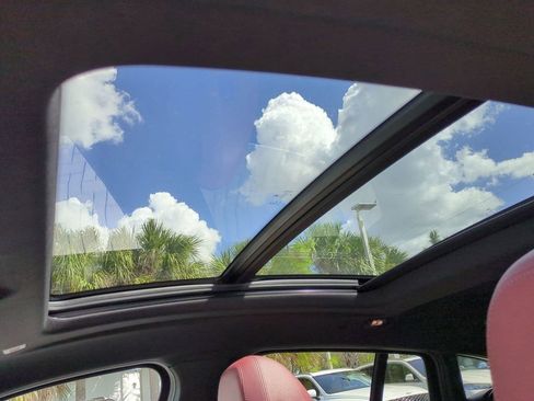 Certified 2023 BMW X4 xDrive30i w/ Premium Package image 20