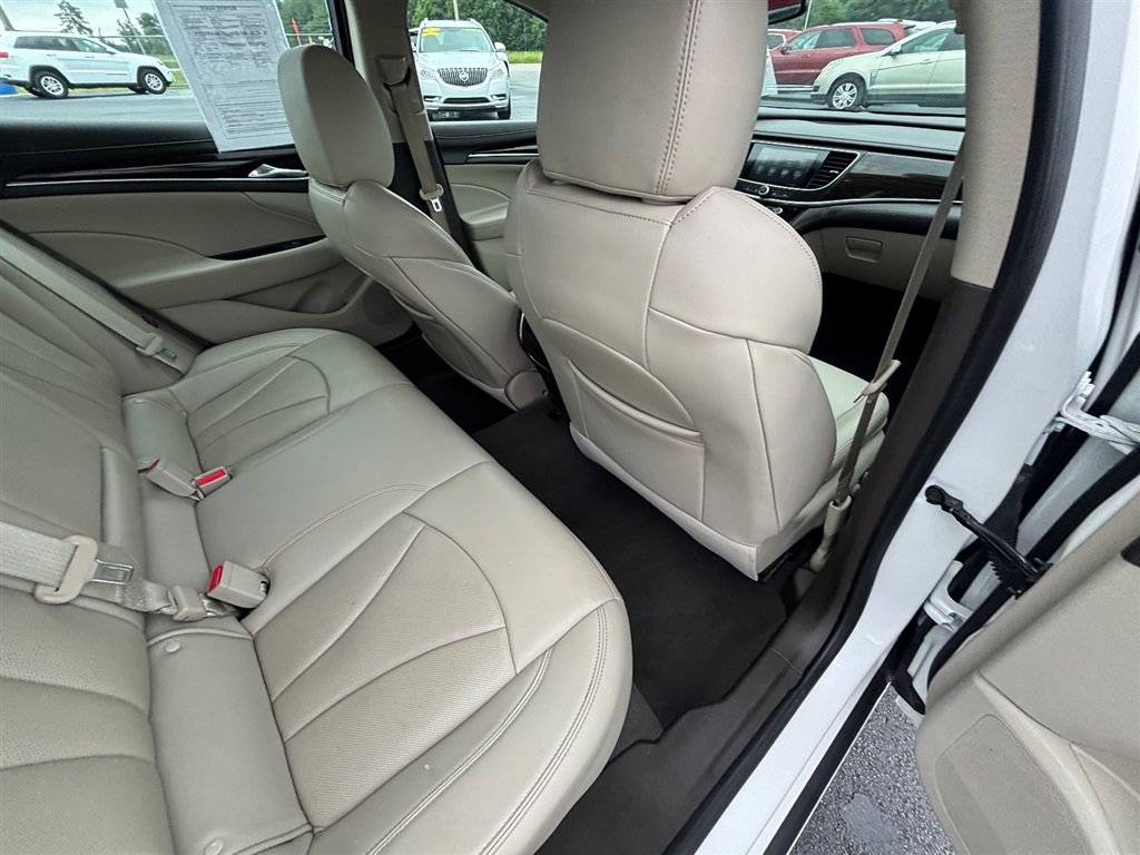 Used 2018 Buick LaCrosse Essence FWD image 22