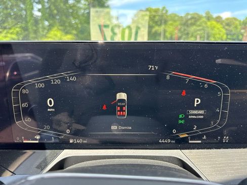 Used 2025 INFINITI QX80 Sensory AWD/4WD image 17