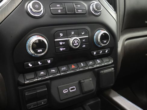 Used 2021 GMC Sierra 1500 Denali w/ Driver Alert Package II AWD/4WD image 49