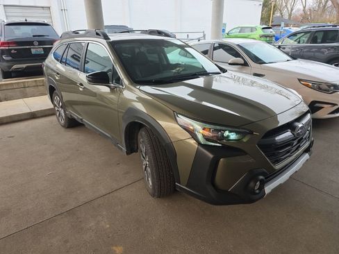 Used 2025 Subaru Outback Limited XT image 2