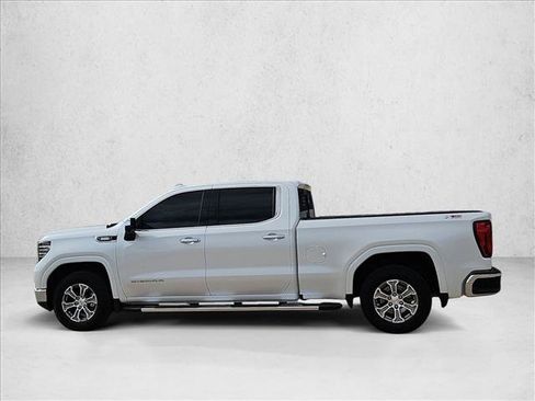 Certified 2025 GMC Sierra 1500 SLT w/ SLT Convenience Package AWD/4WD image 9
