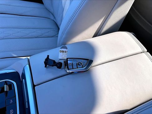 Used 2022 BMW X7 M50i AWD/4WD image 14