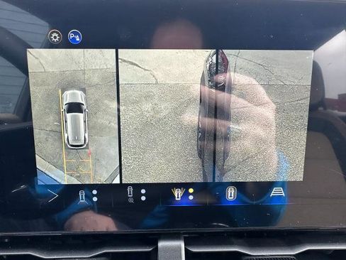 New 2026 Chevrolet Equinox ACTIV w/ Convenience Package III AWD/4WD image 41