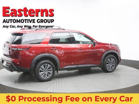 Used 2024 Nissan Pathfinder SV AWD/4WD image 44