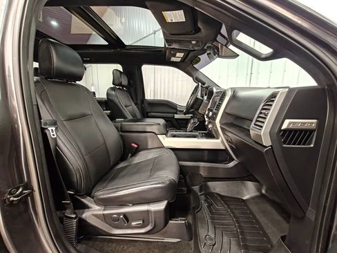 Used 2015 Ford F150 Lariat w/ Equipment Group 502A Luxury AWD/4WD image 40