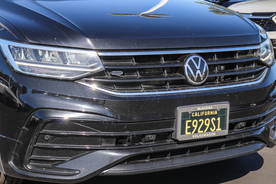 Used 2022 Volkswagen Tiguan SE R-Line FWD image 5