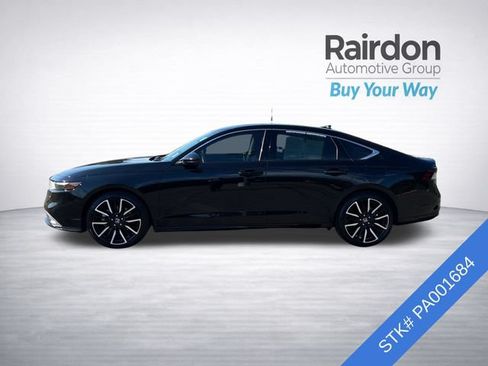 Used 2023 Honda Accord Touring image 4