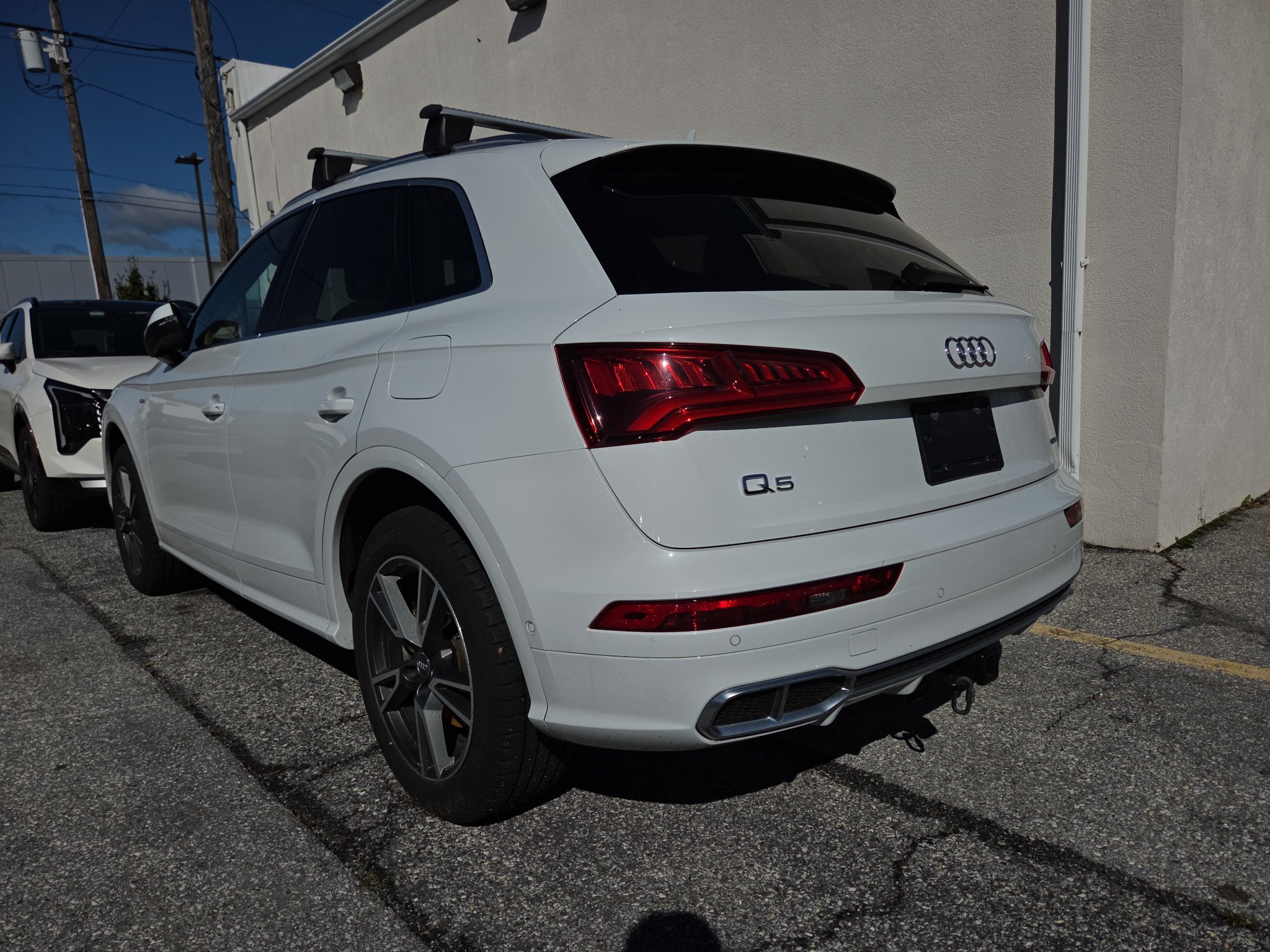 Used 2020 Audi Q5 e Prestige AWD/4WD image 4