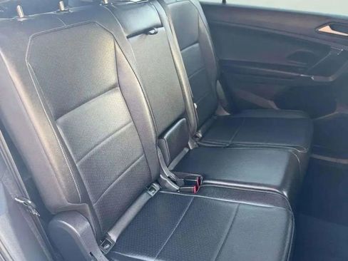 Used 2020 Volkswagen Tiguan SEL image 22