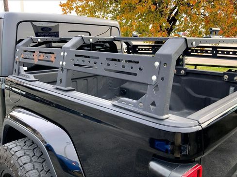 Used 2021 Jeep Gladiator Overland image 9