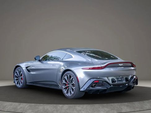 Used 2019 Aston Martin V8 Vantage Coupe image 6