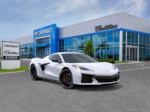 Used 2026 Chevrolet Corvette Z06 RWD image 2