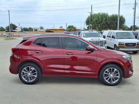 Used 2023 Buick Encore GX Select w/ Sport Touring Package FWD image 2