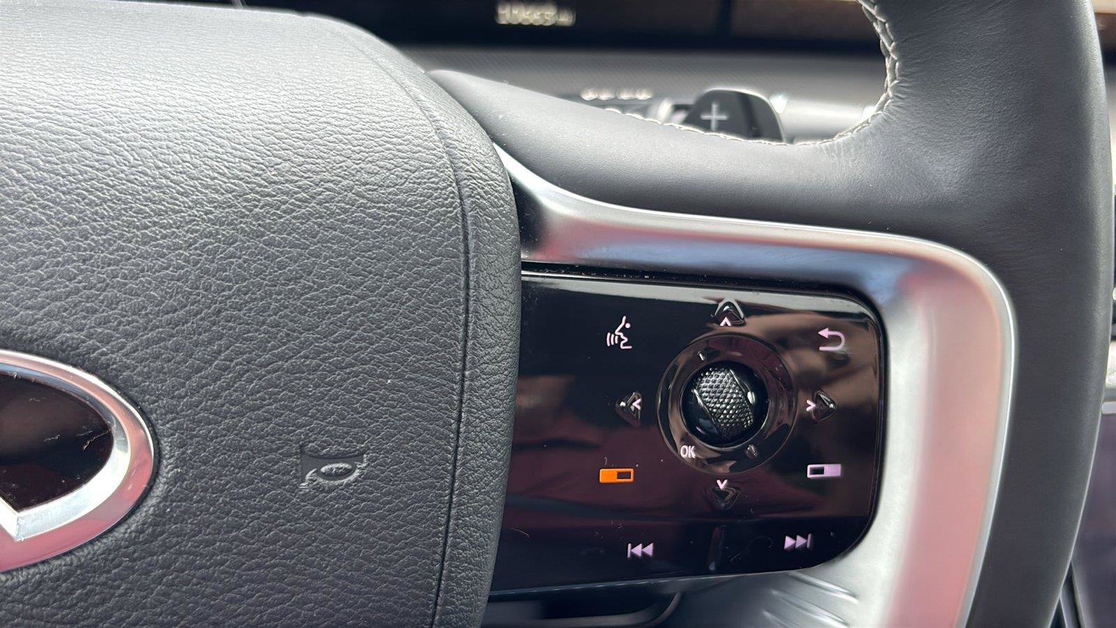 Used 2025 INFINITI QX80 Luxe RWD image 33