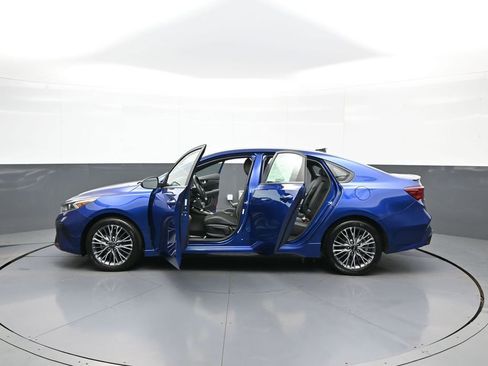 Certified 2024 Kia Forte GT-Line FWD image 41