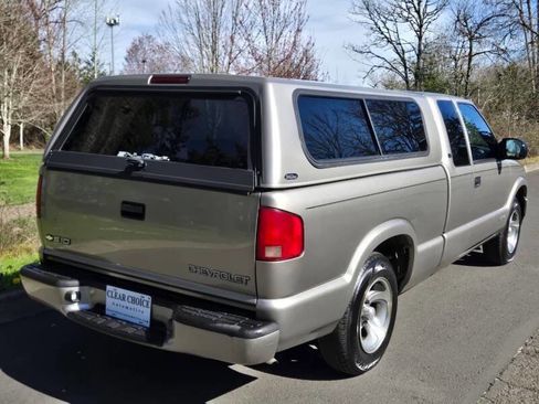 Used 2003 Chevrolet S10 Pickup LS RWD image 6