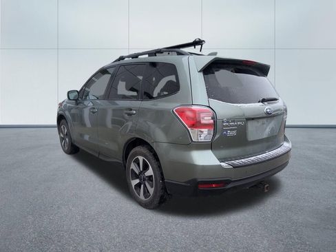 Used 2017 Subaru Forester 2.5i Premium image 8