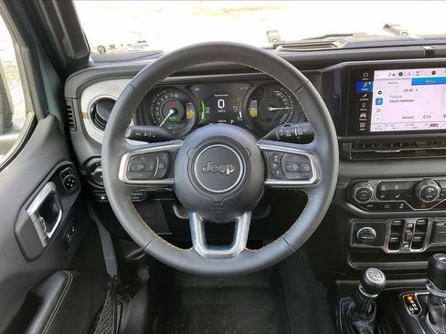 Certified 2024 Jeep Wrangler Unlimited Sahara AWD/4WD image 10
