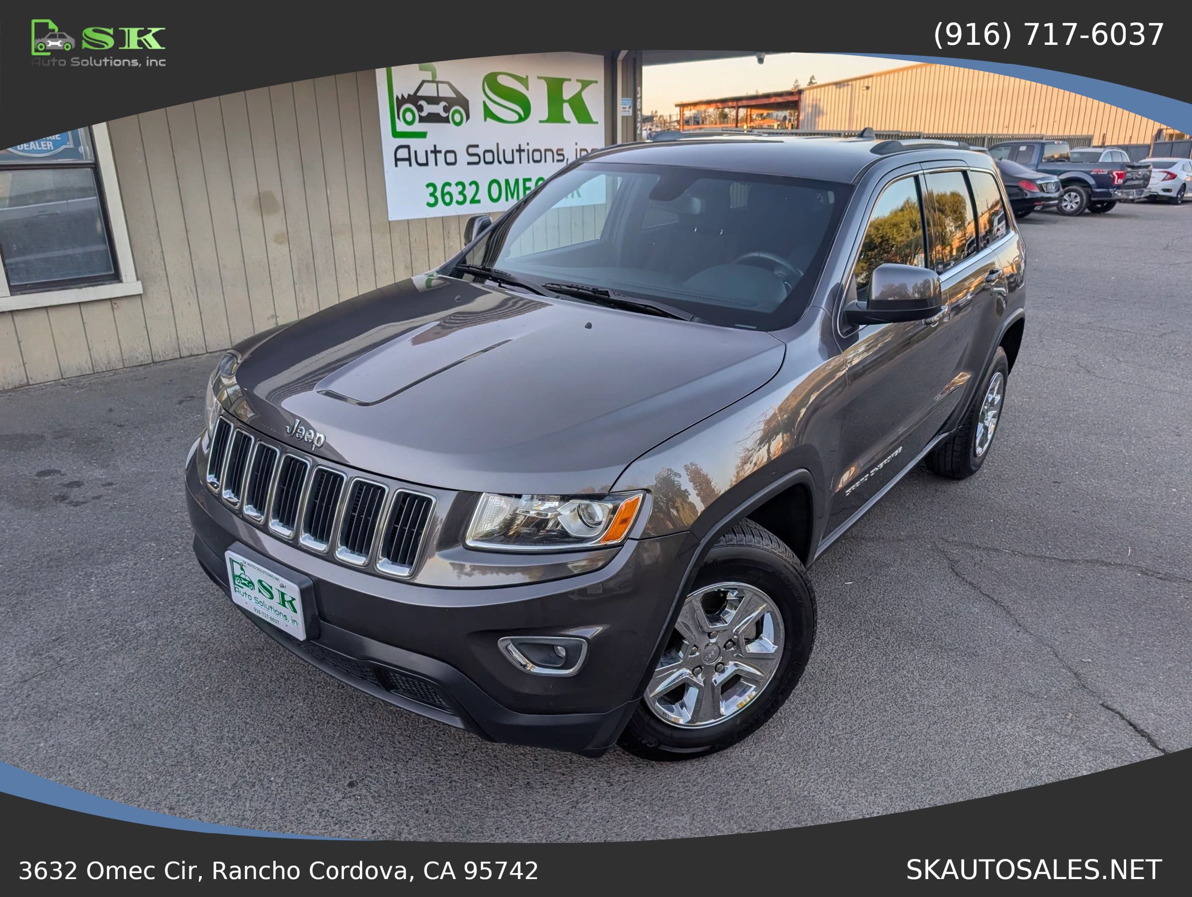 Used 2015 Jeep Grand Cherokee Laredo w/ Quick Order Package 23E AWD/4WD image 2