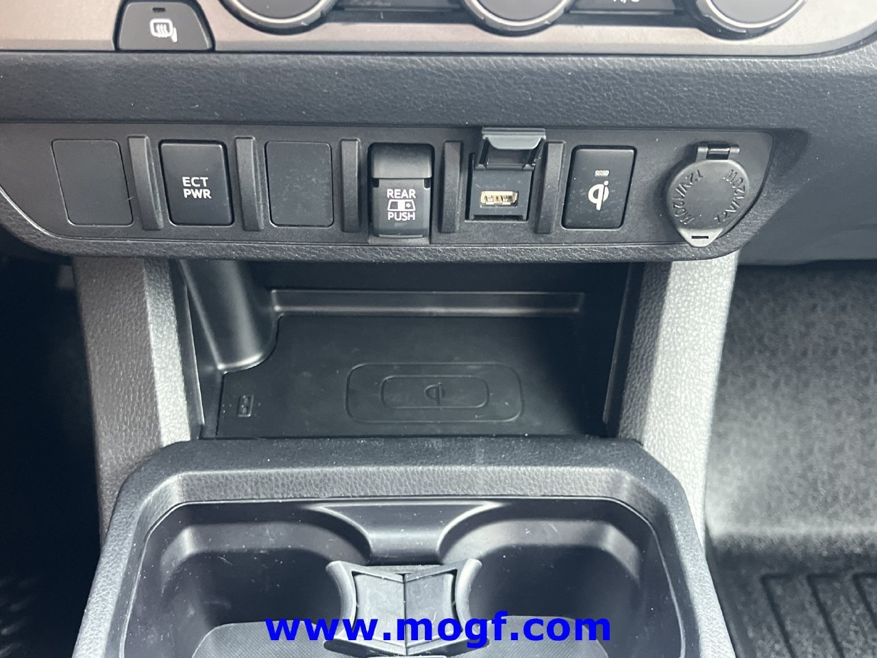 Used 2023 Toyota Tacoma TRD Off-Road RWD image 10