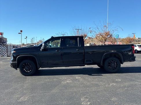 Used 2025 Chevrolet Silverado 3500 High Country w/ High Country Premium Package image 2