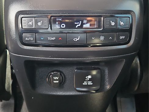 Used 2024 Hyundai Palisade Limited AWD/4WD image 14