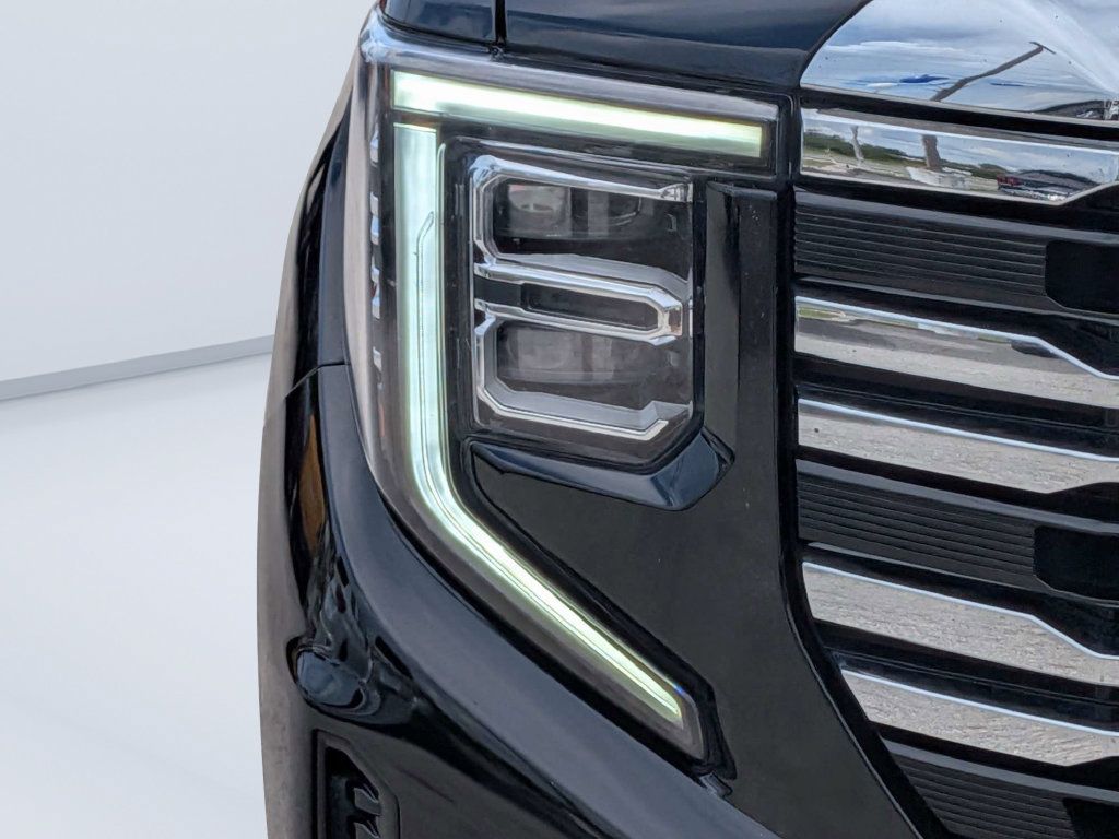 Used 2025 GMC Sierra 1500 SLT RWD image 12