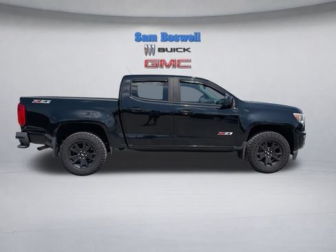 Used 2017 Chevrolet Colorado Z71 w/ Z71 Midnight Edition AWD/4WD image 11