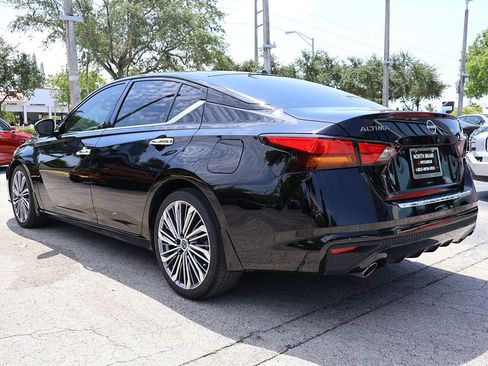 Used 2023 Nissan Altima 2.5 SL FWD image 9