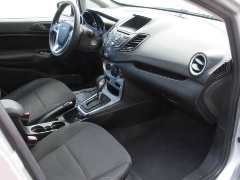 Used 2019 Ford Fiesta SE FWD image 21