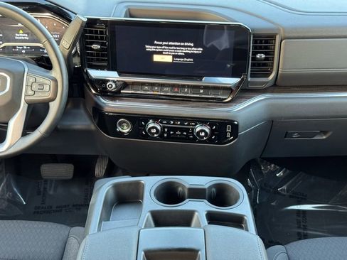 Used 2023 GMC Sierra 1500 Elevation image 30