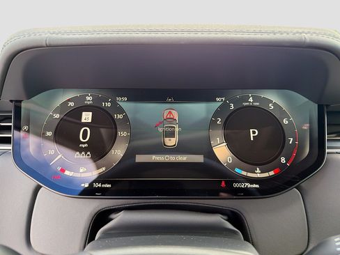 New 2025 Land Rover Range Rover SE image 44