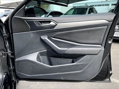 Used 2023 Volkswagen Jetta Sport image 22