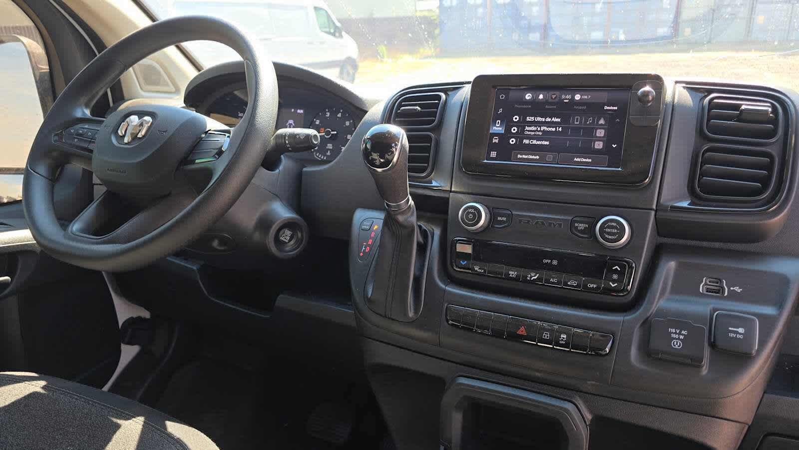 Used 2023 RAM ProMaster 2500 FWD image 12