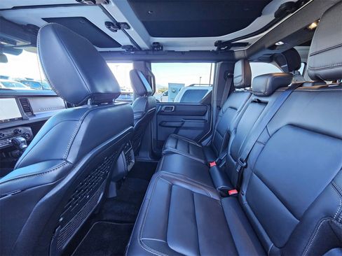 Certified 2025 Ford Bronco Badlands image 21