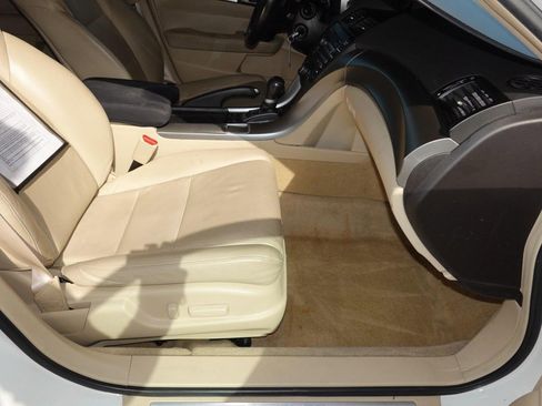 Used 2010 Acura TL 4dr Sdn 2WD image 22