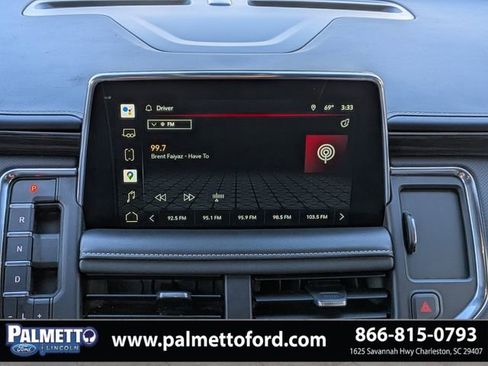 Used 2022 GMC Yukon XL SLT w/ SLT Luxury Package image 19