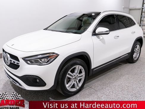 Used 2023 Mercedes-Benz GLA 250 w/ Premium Package image 2