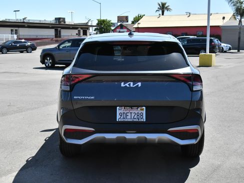 Used 2023 Kia Sportage EX FWD image 7