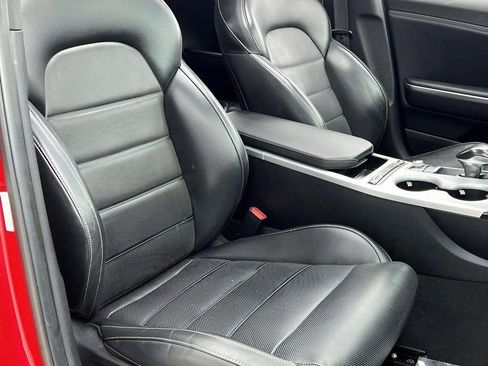 Used 2018 Kia Stinger GT2 image 16