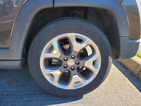 Used 2018 Jeep Compass Limited w/ Navigation Group image 7