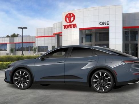 New 2026 Toyota Crown Platinum AWD/4WD image 8