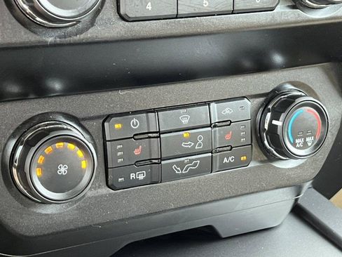 Used 2019 Ford F150 XLT w/ Equipment Group 302A Luxury AWD/4WD image 26