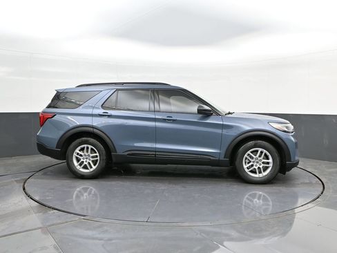 New 2026 Ford Explorer Active w/ Active Comfort Package RWD image 25