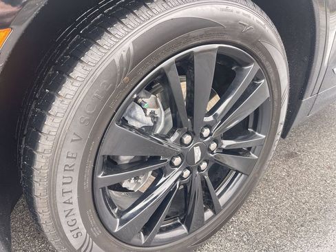 Certified 2024 Cadillac XT5 Premium Luxury image 10